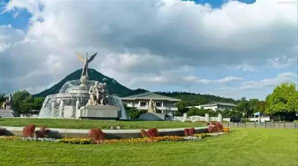 高端拉床,專用機床,内拉床,外拉床,數控機床,自動化生産線,工業機器人 高端拉床,專用機床,内拉床,外拉床,數控機床,自動化生産線,工業機器人