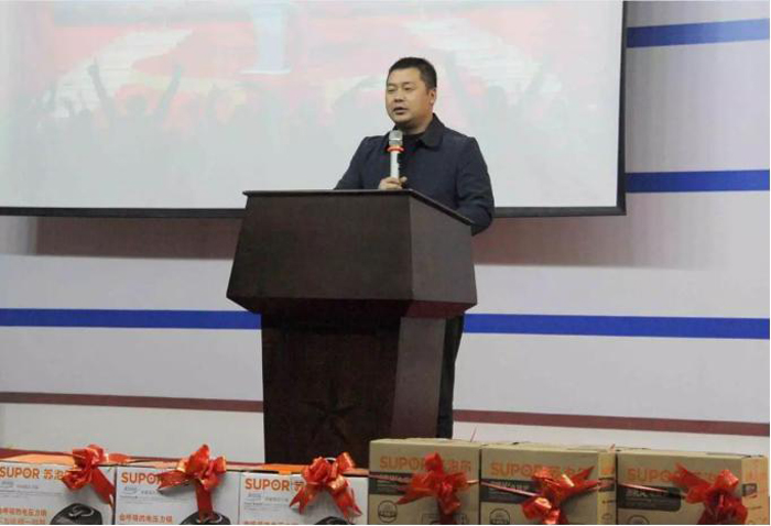 高端拉床,專用機床,内拉床,外拉床,數控機床,自動化生産線,工業機器人 高端拉床,專用機床,内拉床,外拉床,數控機床,自動化生産線,工業機器人