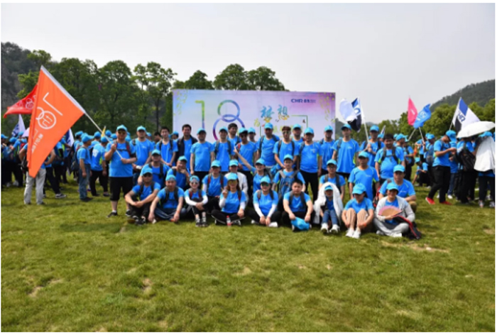 高端拉床,專用機床,内拉床,外拉床,數控機床,自動化生産線,工業機器人