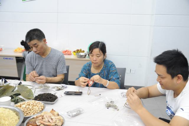 高端拉床,專用機床,内拉床,外拉床,數控機床,自動化生産線,工業機器人 高端拉床,專用機床,内拉床,外拉床,數控機床,自動化生産線,工業機器人