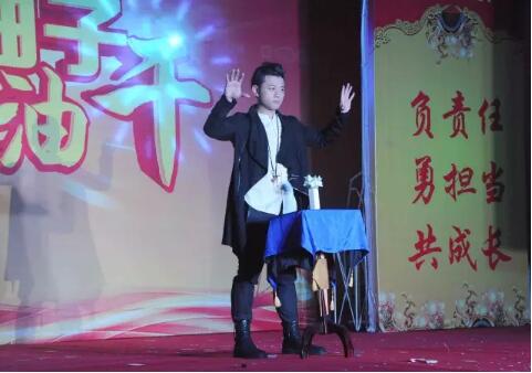 高端拉床,專用機床,内拉床,外拉床,數控機床,自動化生産線,工業機器人,拉床,拉刀,自動化 高端拉床,專用機床,内拉床,外拉床,數控機床,自動化生産線,工業機器人,拉床,拉刀,自動化