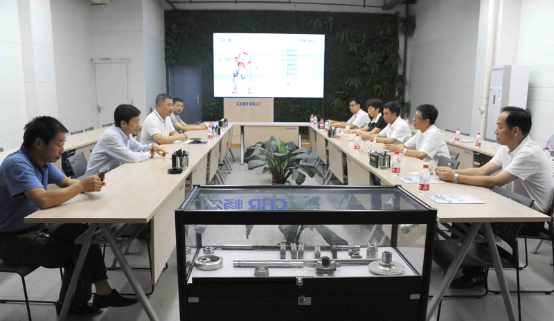 高端拉床,專用機床,内拉床,外拉床,數控機床,自動化生産線,工業機器人,拉床,拉刀,自動化 高端拉床,專用機床,内拉床,外拉床,數控機床,自動化生産線,工業機器人,拉床,拉刀,自動化