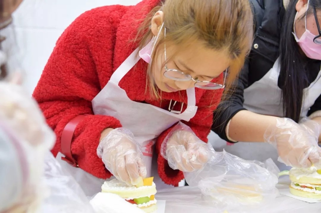 高端拉床,專用機床,内拉床,外拉床,數控機床,自動化生産線,工業機器人,拉床,拉刀,自動化 高端拉床,專用機床,内拉床,外拉床,數控機床,自動化生産線,工業機器人,拉床,拉刀,自動化