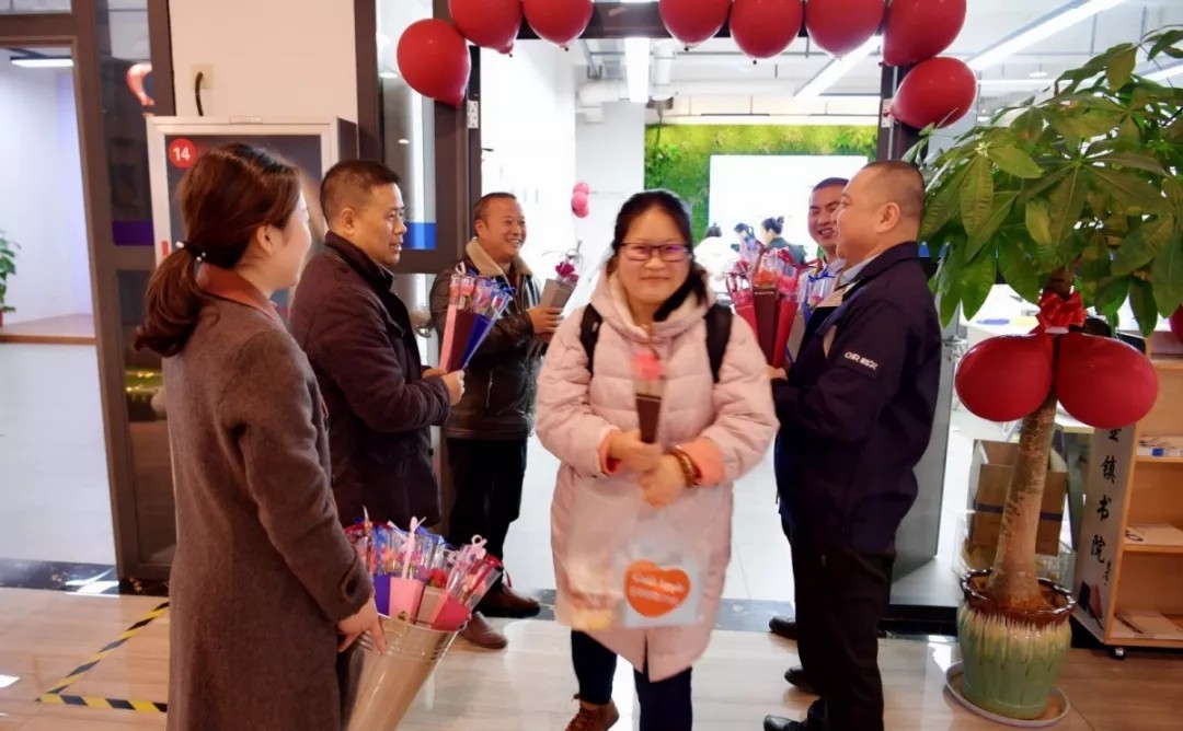 高端拉床,專用機床,内拉床,外拉床,數控機床,自動化生産線,工業機器人,拉床,拉刀,自動化 高端拉床,專用機床,内拉床,外拉床,數控機床,自動化生産線,工業機器人,拉床,拉刀,自動化