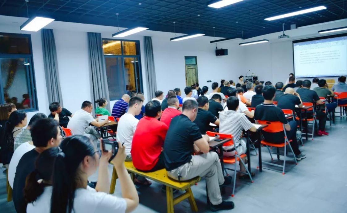 高端拉床,專用機床,内拉床,外拉床,數控機床,自動化生産線,工業機器人,拉床,拉刀,自動化 高端拉床,專用機床,内拉床,外拉床,數控機床,自動化生産線,工業機器人,拉床,拉刀,自動化