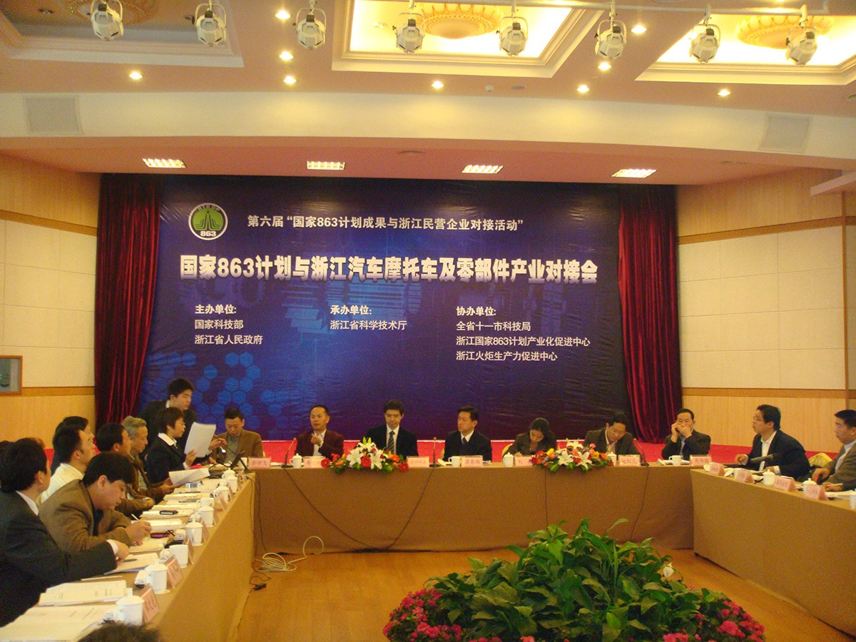 高端拉床,專用機床,内拉床,外拉床,數控機床,自動化生産線,工業機器人,拉床,拉刀,自動化 高端拉床,專用機床,内拉床,外拉床,數控機床,自動化生産線,工業機器人,拉床,拉刀,自動化