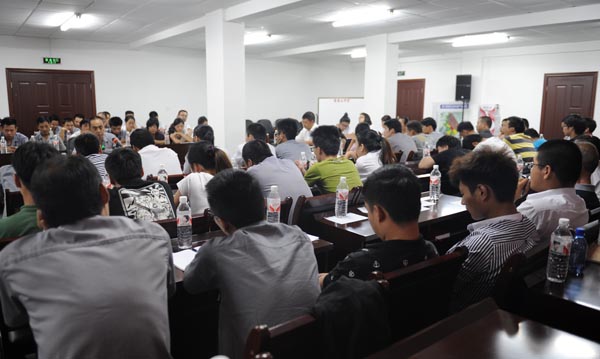 高端拉床,專用機床,内拉床,外拉床,數控機床,自動化生産線,工業機器人,拉床,拉刀,自動化 高端拉床,專用機床,内拉床,外拉床,數控機床,自動化生産線,工業機器人,拉床,拉刀,自動化