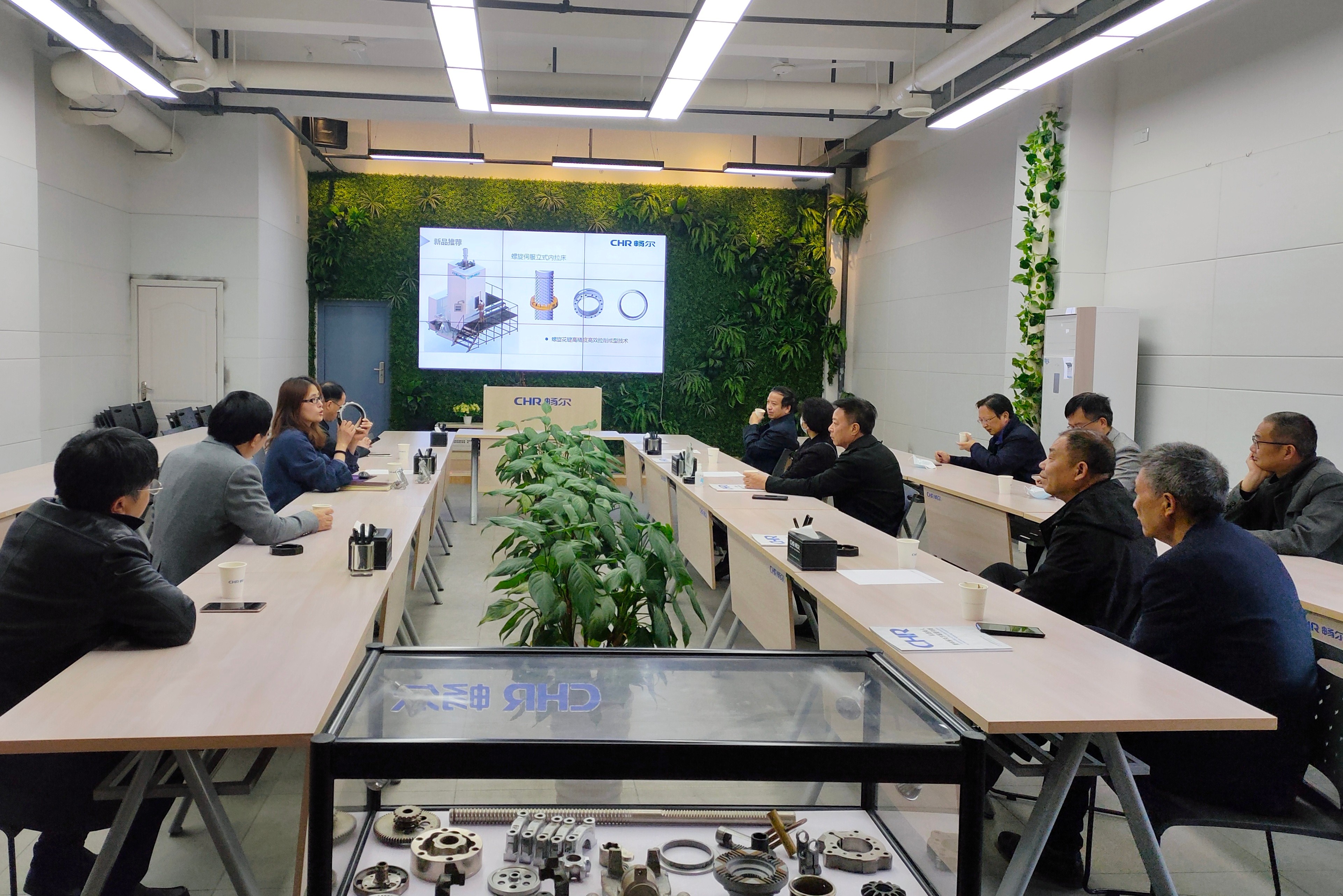 拉床,拉刀,自動化,高端拉床,專用機床,内拉床,外拉床,數控機床,自動化生産線,工業機器人 拉床,拉刀,自動化,高端拉床,專用機床,内拉床,外拉床,數控機床,自動化生産線,工業機器人