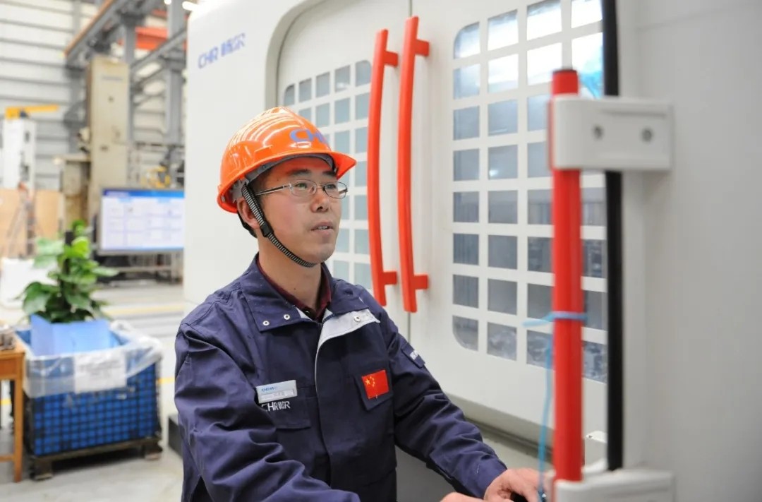 拉床,拉刀,自動化,高端拉床,專用機床,内拉床,外拉床,數控機床,自動化生産線,工業機器人 拉床,拉刀,自動化,高端拉床,專用機床,内拉床,外拉床,數控機床,自動化生産線,工業機器人