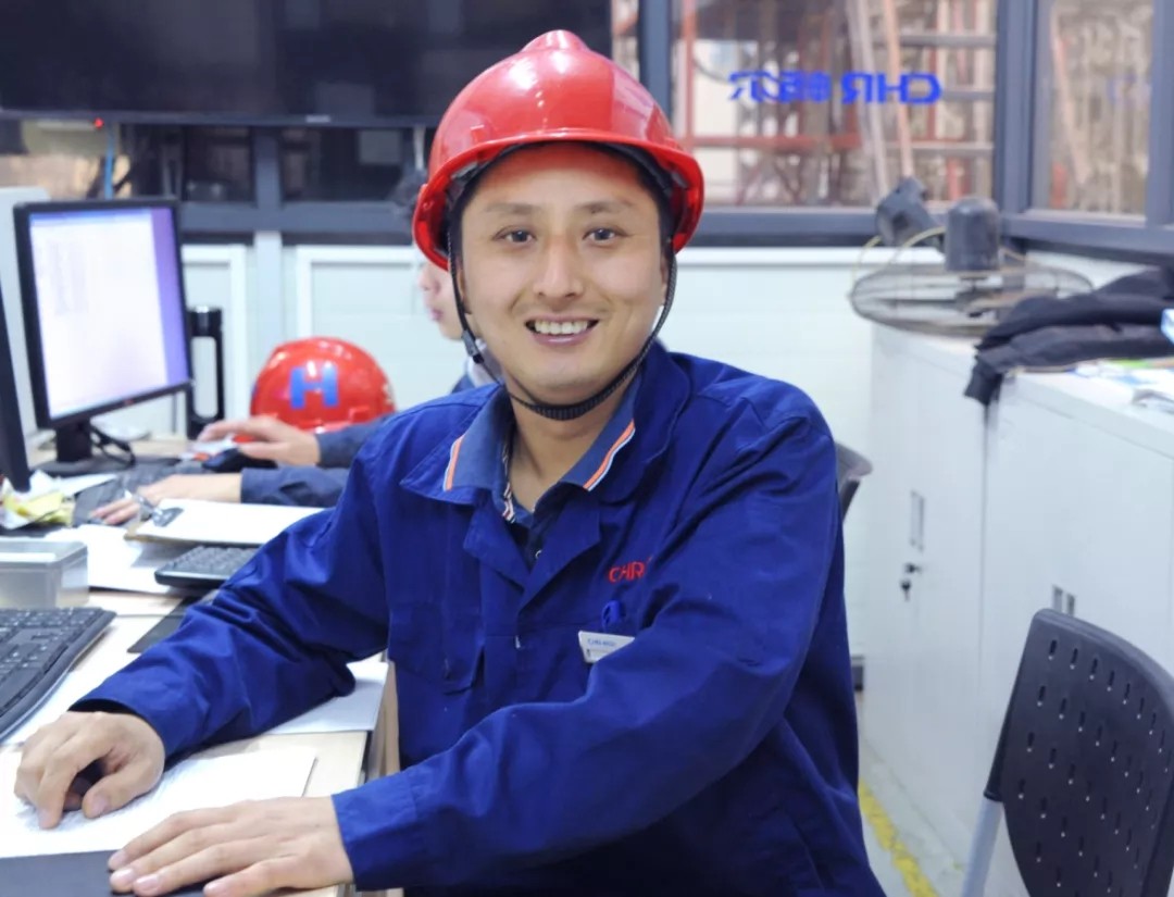 拉床,拉刀,自動化,高端拉床,專用機床,内拉床,外拉床,數控機床,自動化生産線,工業機器人 拉床,拉刀,自動化,高端拉床,專用機床,内拉床,外拉床,數控機床,自動化生産線,工業機器人